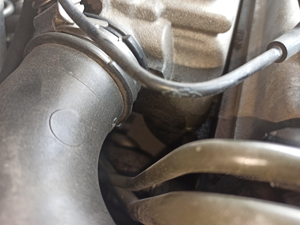 Потрібна допомога! Підтікання мастила (мастило в патрубку) перед впуском Ford Mondeo МК4 1.8 tdci 4