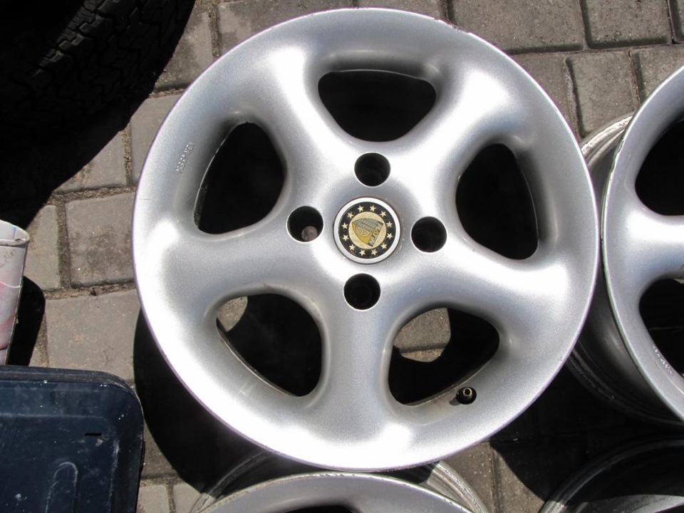 Купівля дисків R15 4