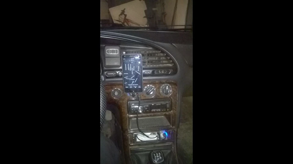 китайський власник телефону