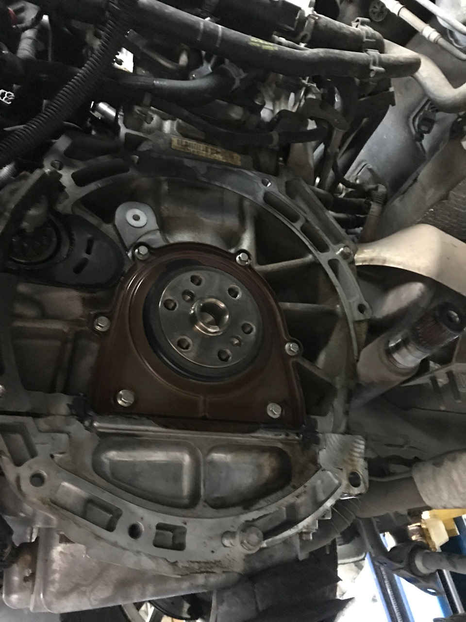 Обслуговування коробки PowerShift, пошук течі 1