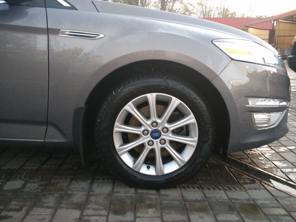 Goodyear Ultra Grip 9 2