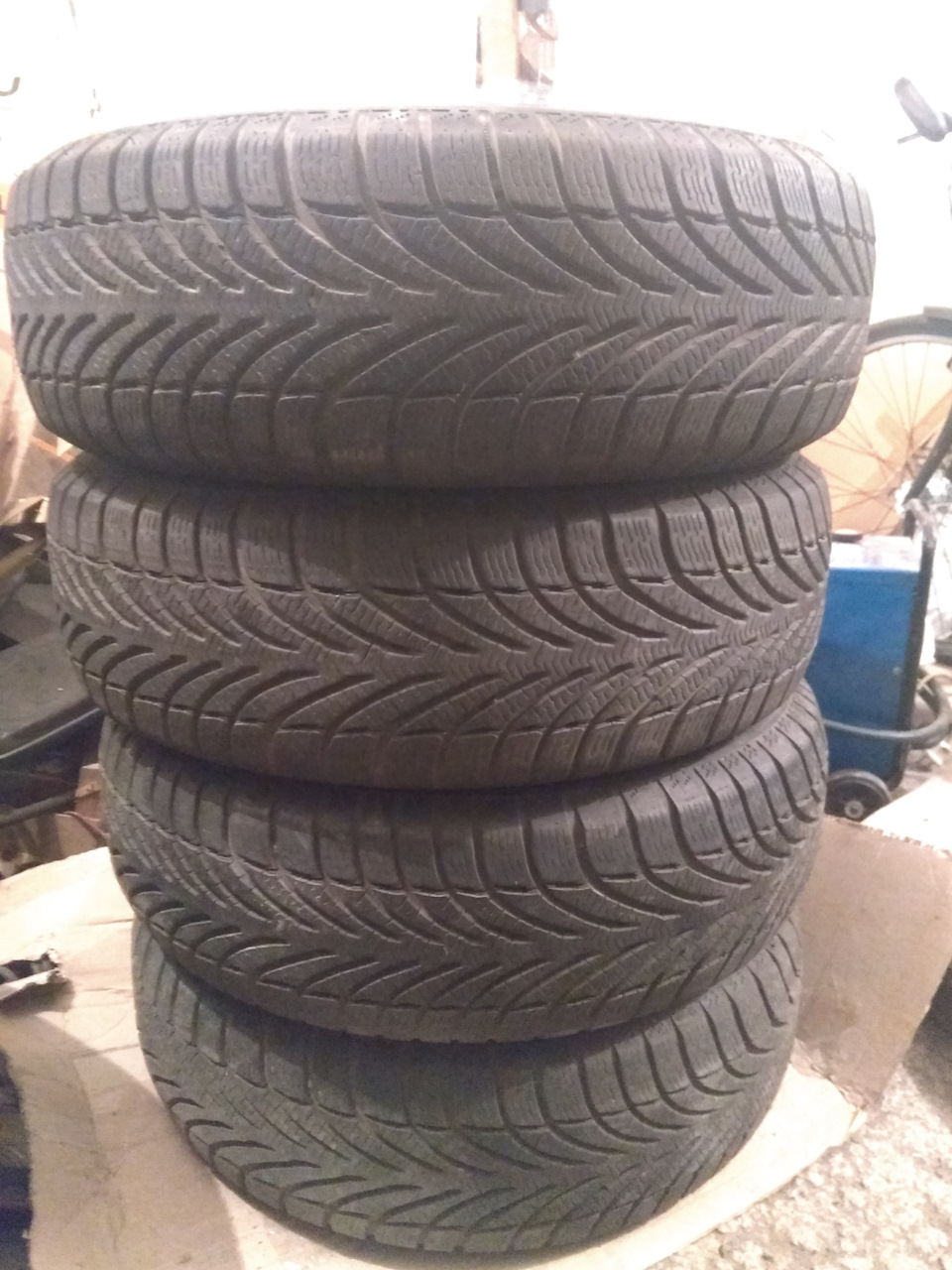 Зима прийшла гума BFGoodrich g-Force 3
