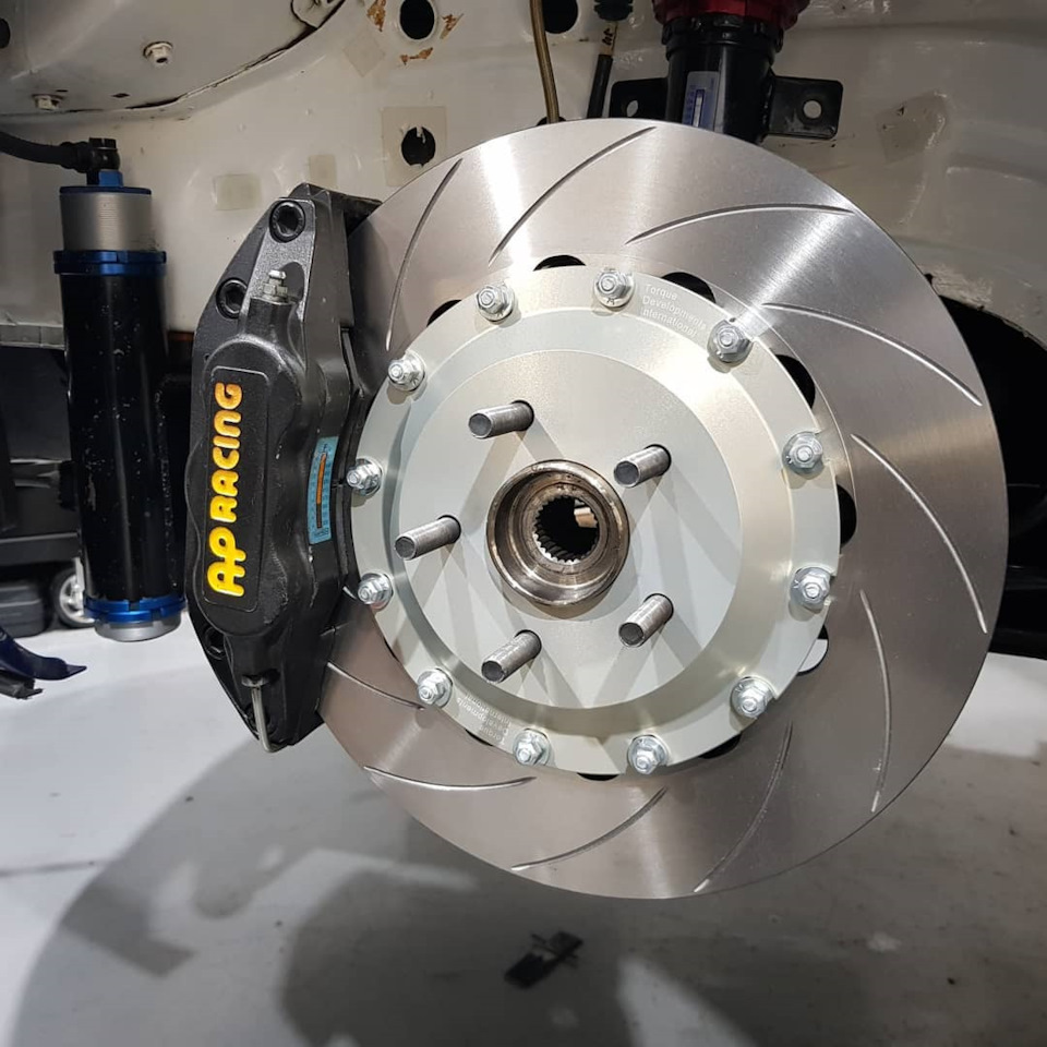 Dennis Racing Mondeo ST220 5