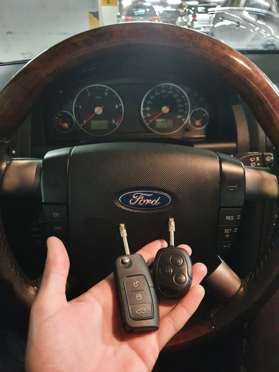 Викидний ключ Mondeo 3 1