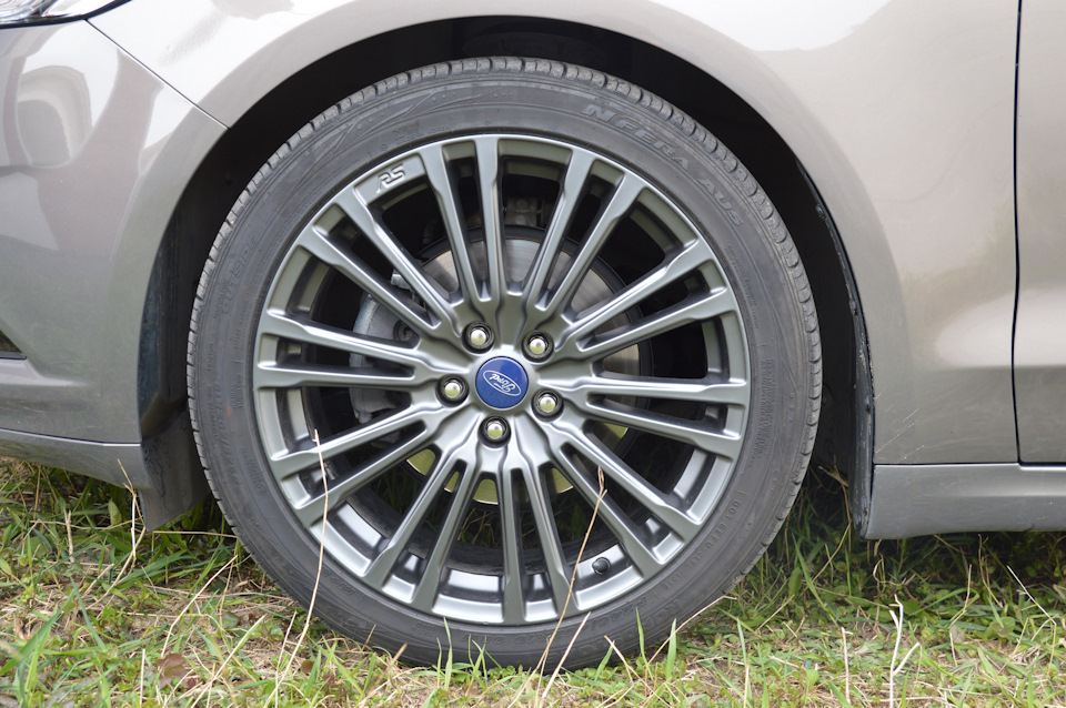 Нові 19 диски та спойлер для Мондео 5 2.0 дизель хетчбек / New alloy wheels for Mondeo mk5 5