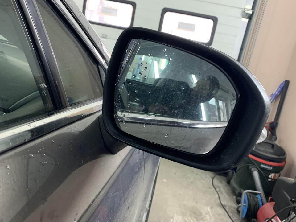 Встановлення системи контролю сліпих зон BLIS у Ford Mondeo 5 / Blind Spot Information System (BLIS) installation in Ford Mondeo mk5 2