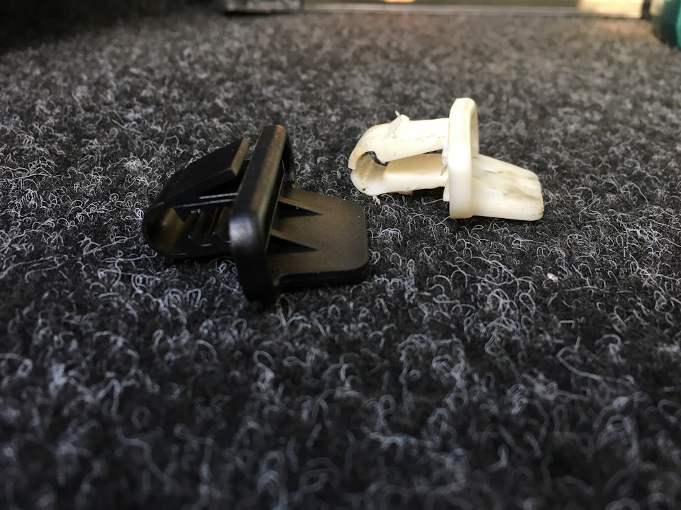 Інтегроване дитяче сидіння (OEM Accessories) 3