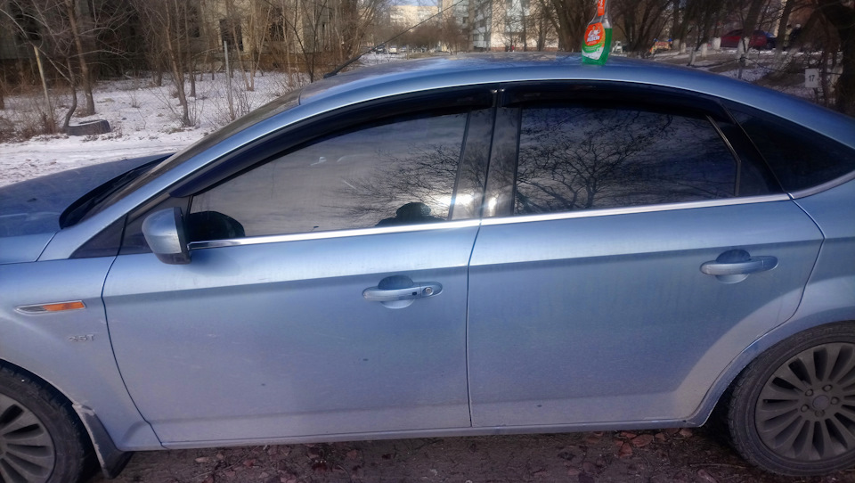 Дефлектори вікон на Mondeo IV 5