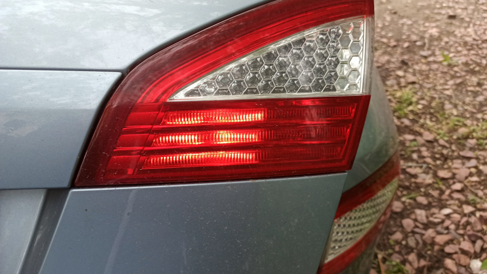 Заміна ламп задніх габаритів Mondeo IV дорестайлінг 2