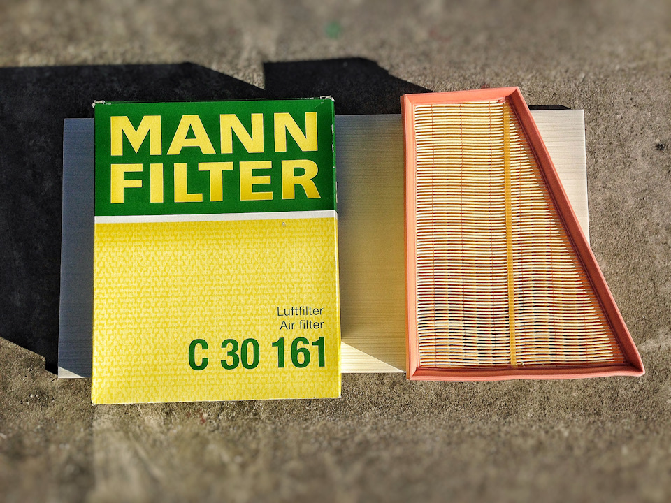 Порівняння повітряного фільтра MANN-FILTER C 30 161 з CLEAN FILTERS MA3062 1