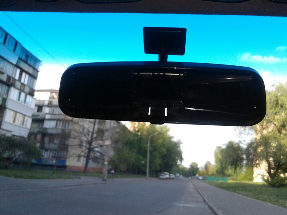 Салонне дзеркало заднього виду 3