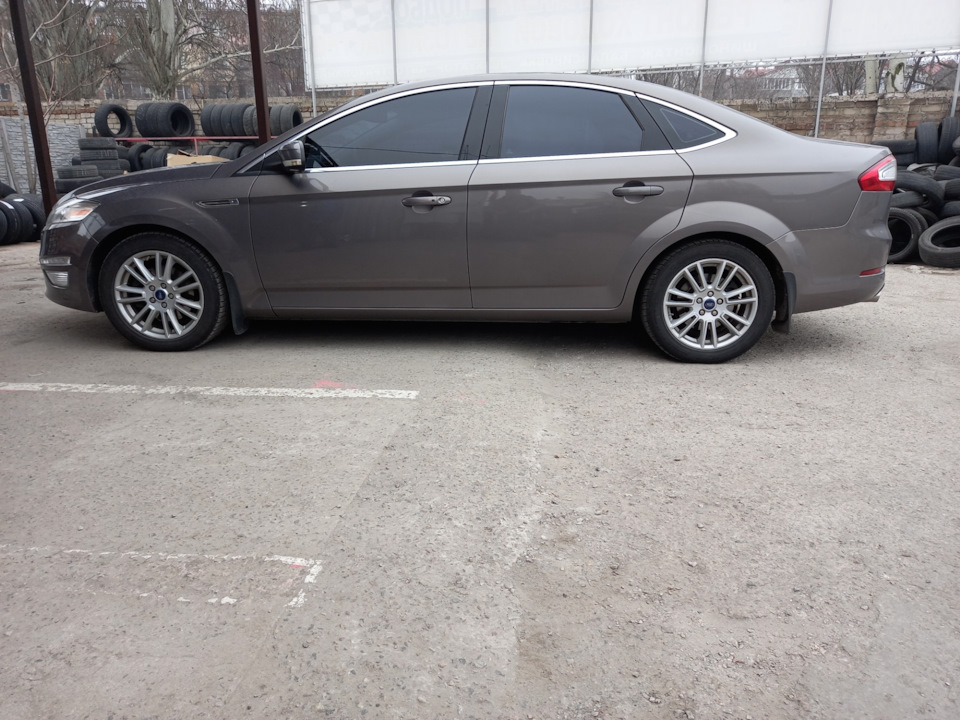 Marshal MU12 215/50 R17 91W 1