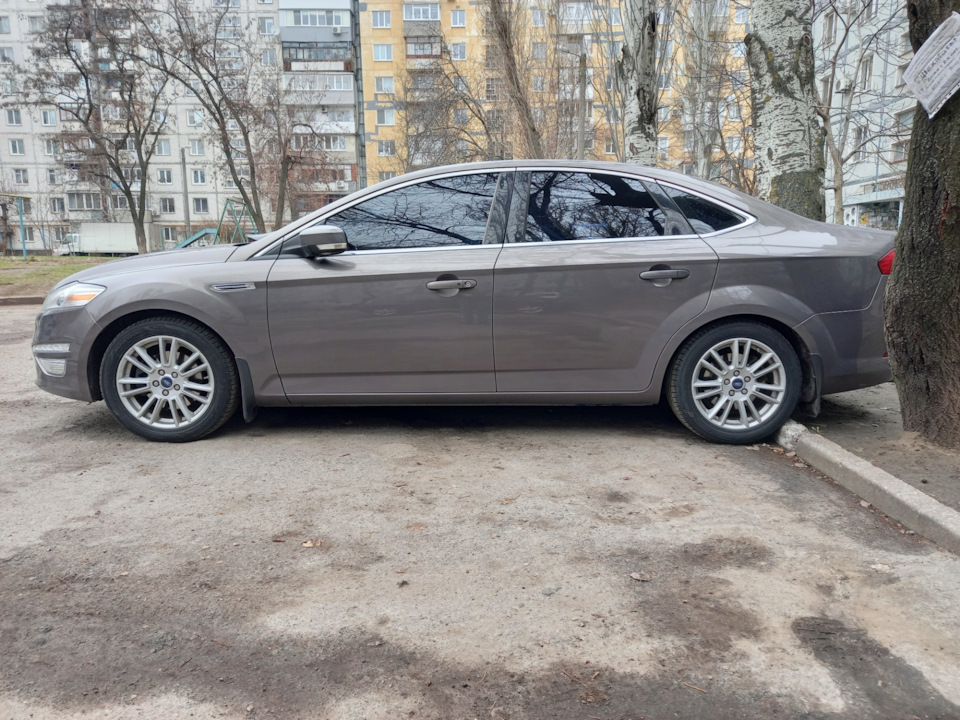 Marshal MU12 215/50 R17 91W 2