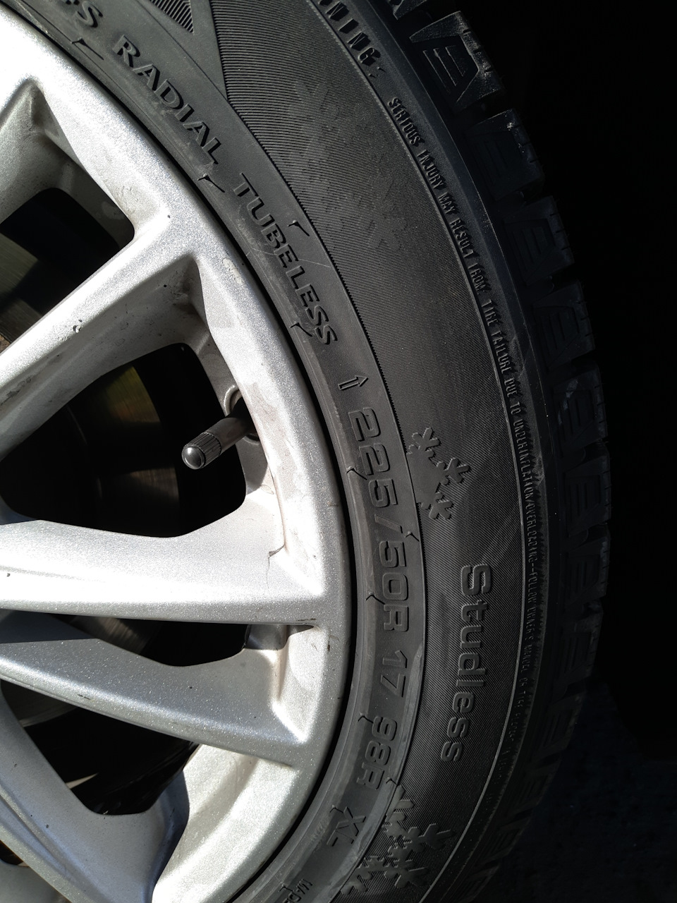 Внешний вид на 225/50 R17 3
