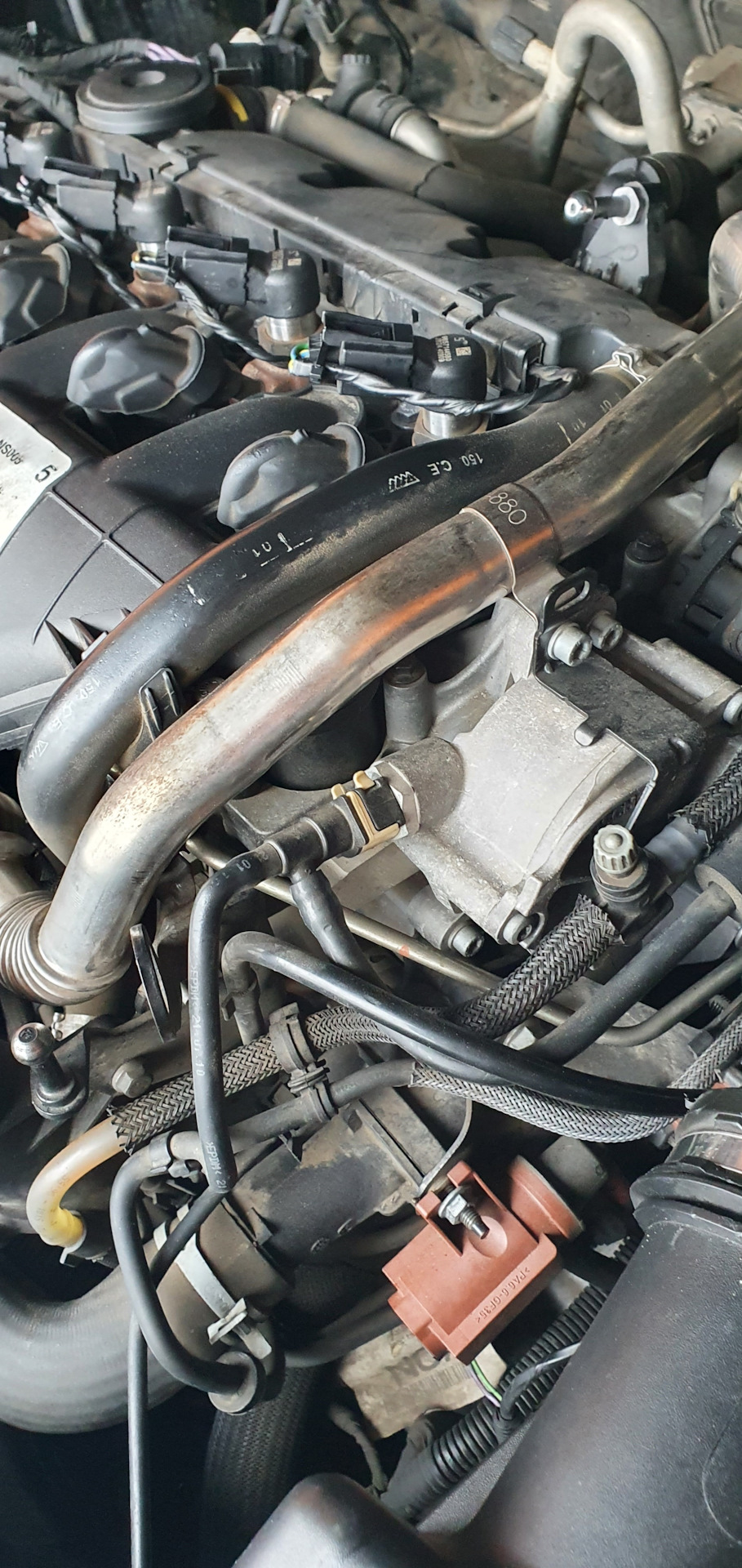 Клапан вакуумного підсилювача гальм Ford 1503275. 1