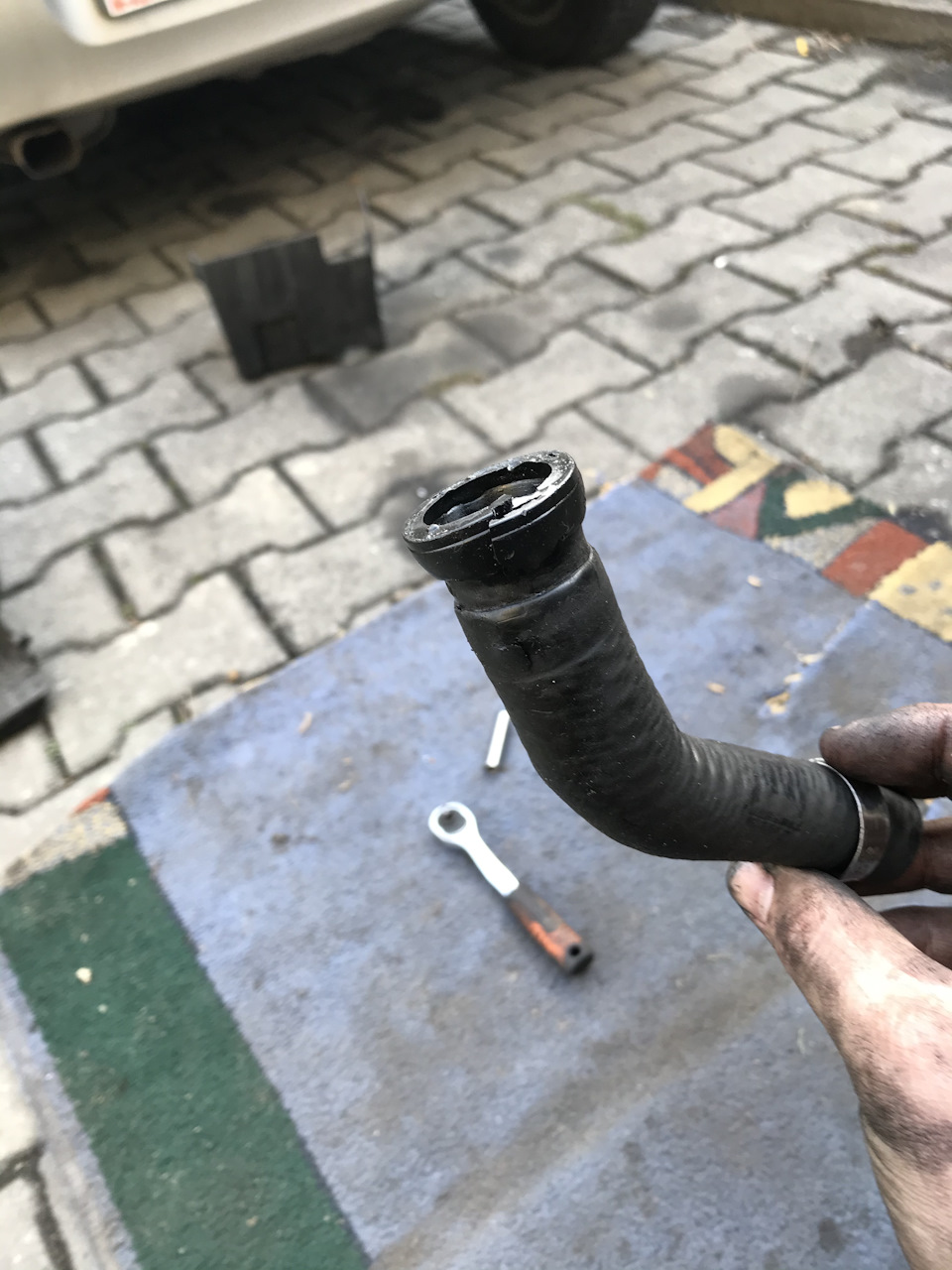 Мотнувся швидко в місто ... або як міняти патрубок на дотик! 5