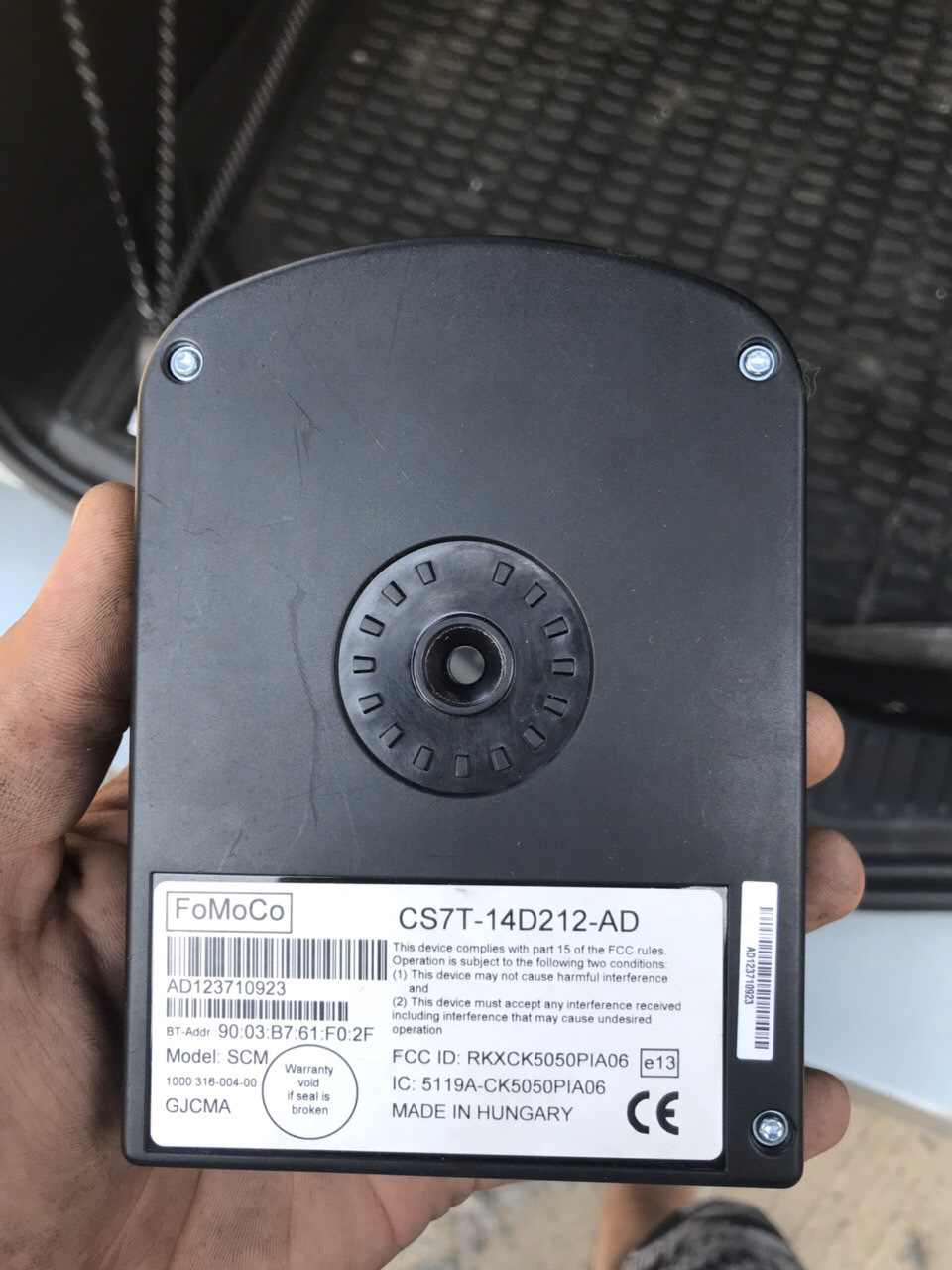 Mondeo 4 Sony і багатомовний Novero 3