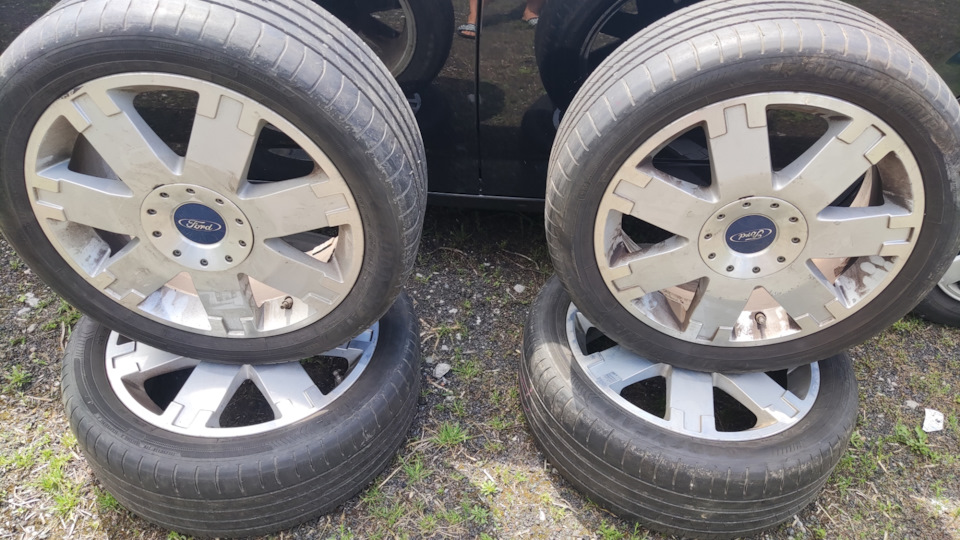Підкинув тапки R17 1