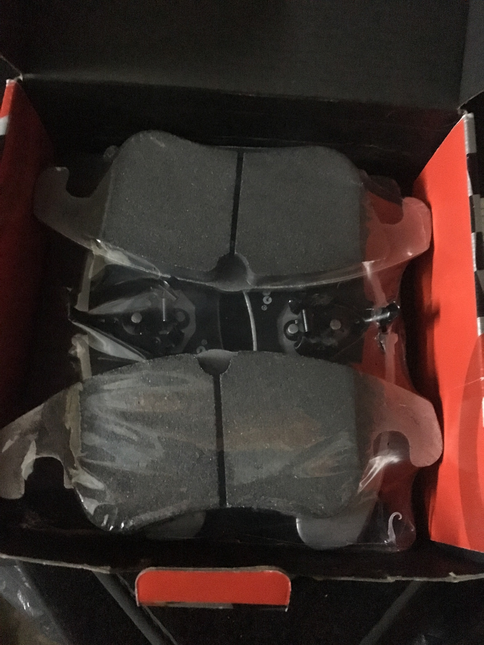 Заміна передніх колодок, перехід з ЄВС на Brembo 3