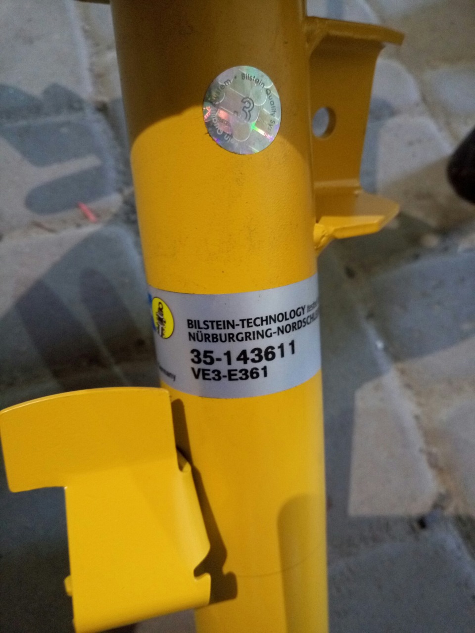 Заміна передніх амортизаторів 2