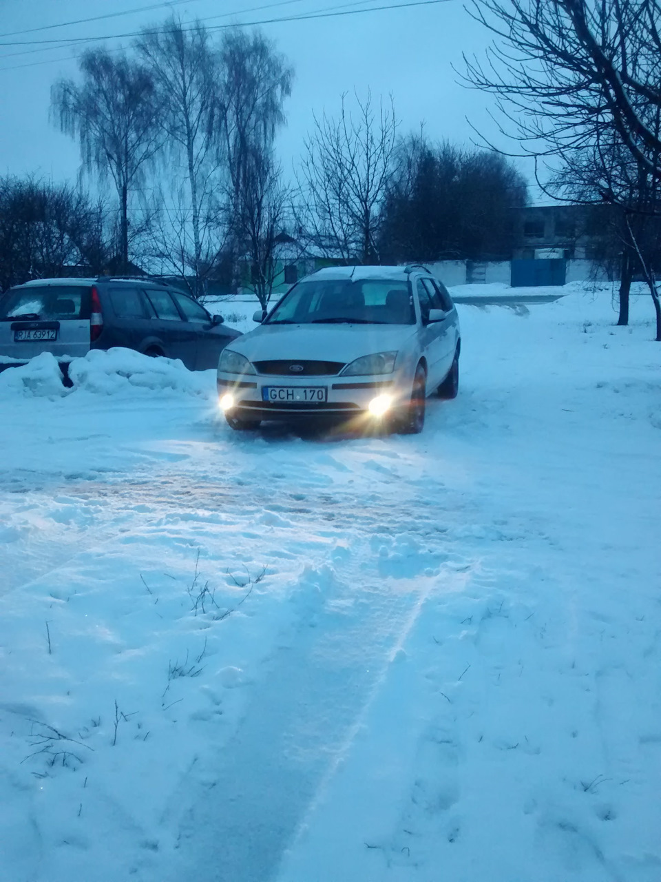 Погано заводиться вранці, працює з перебоями, велика витрата 2,0 TDci 3