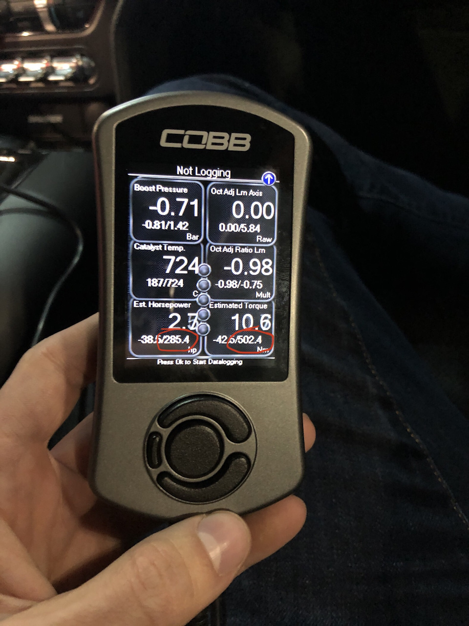 Діностенд Cobb 5