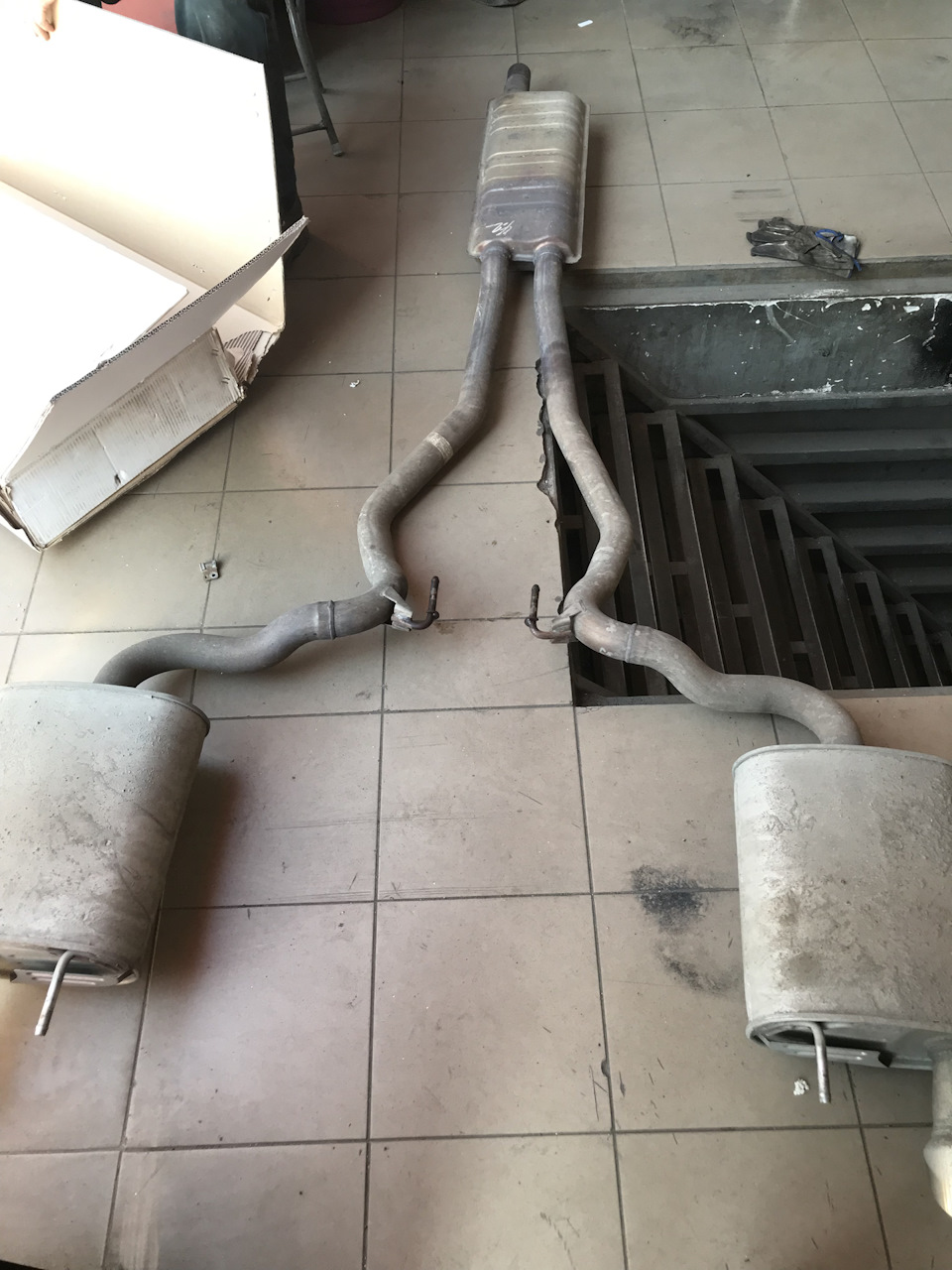Cobb downpipe + catback 3