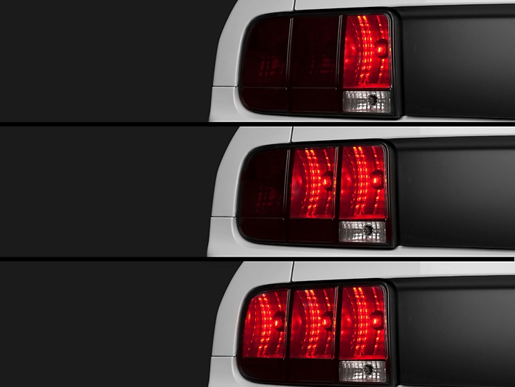 Raxiom Sequential Tail Light Kit на Ford Mustang 2