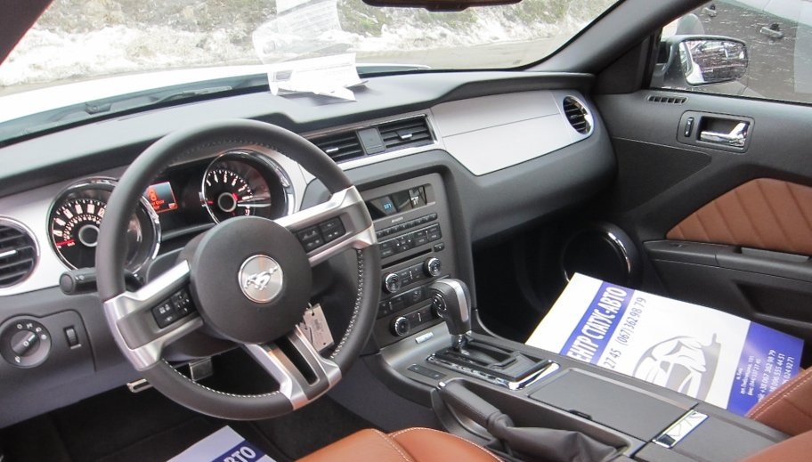 Ford Mustang 3.7i Club Of America 5