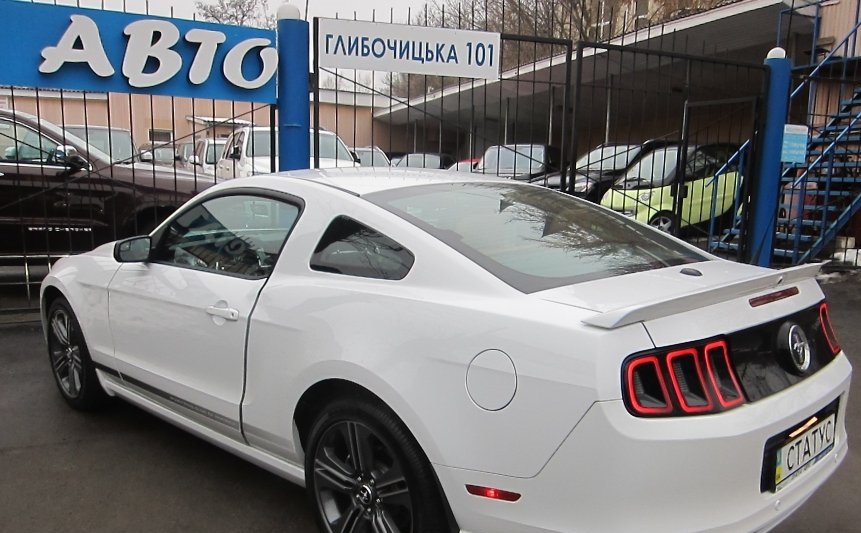 Ford Mustang 3.7i Club Of America 4