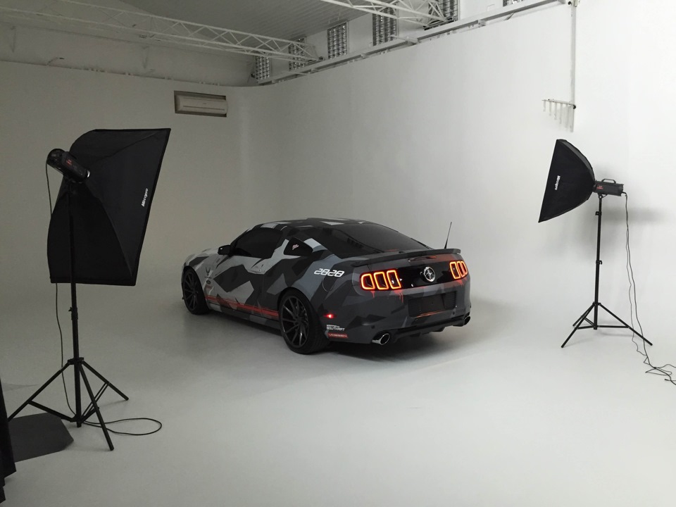 Mustang до Студії 1