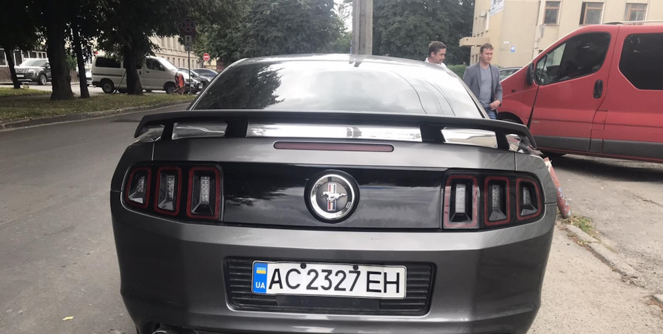 08. Спойлер багажника в стилі GT/CS 4