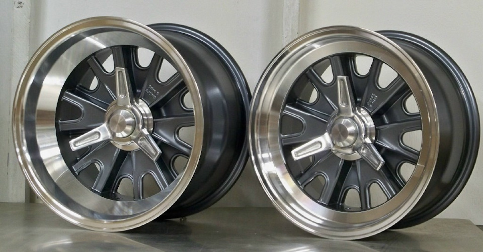 Tri-bar spinners (Ford Racing) 3