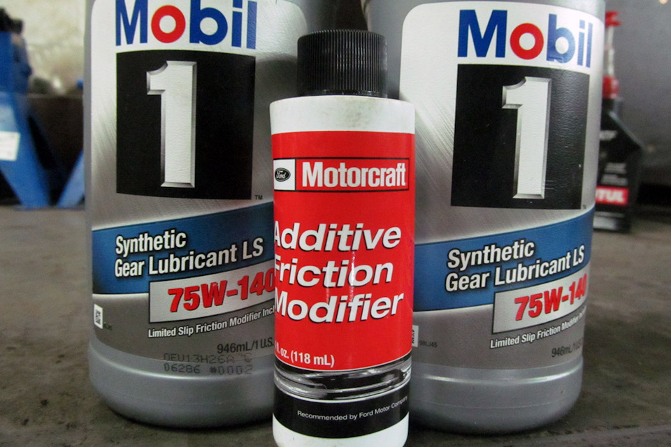 Заміна сальника диференціала (Motorcraft + Mobil1) 3