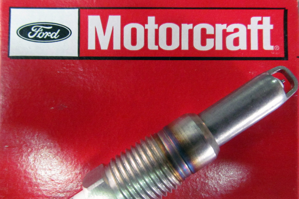 Заміна свічок (Motorcraft) 4