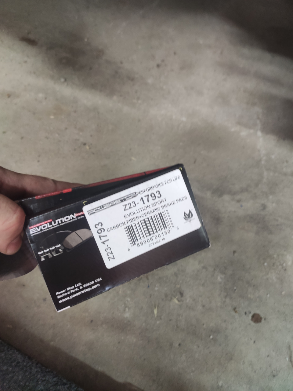 Диски Ford Mustang GT, чотирипоршневі супорти 4
