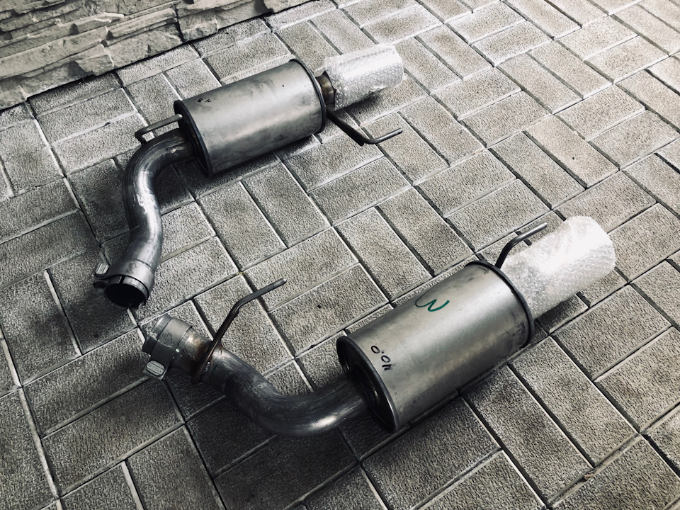 Ford Performance FR500S Axle-Back Exhaust 4