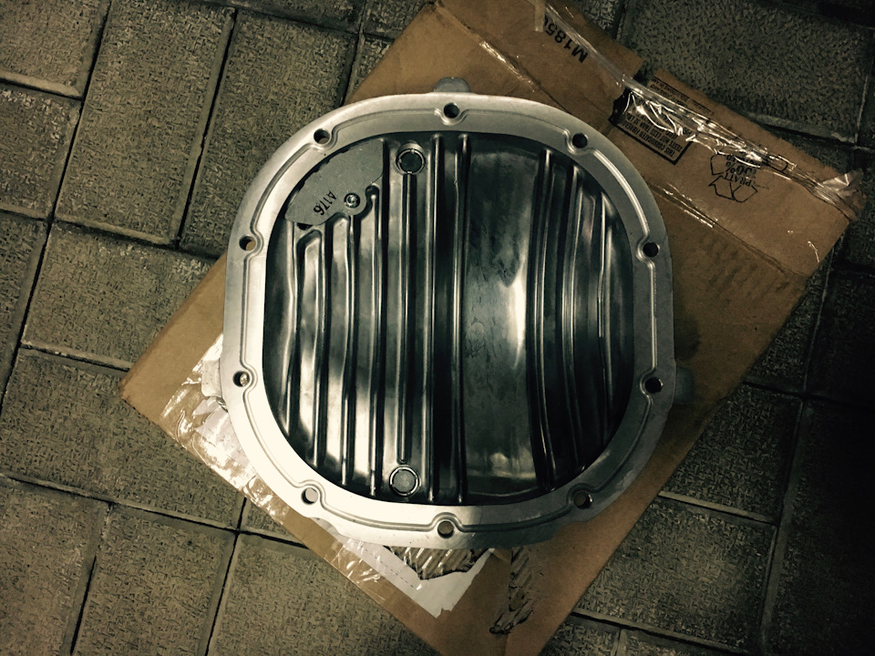 Ford Racing Finned Differential Cover 3