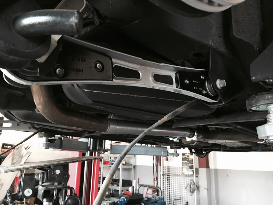Ford Racing Rear Lower Control Arms 3