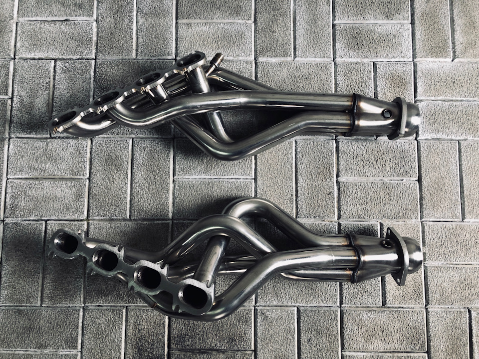 Kooks 1-3/4 in. Long Tube Headers with Catted X-Pipe 3