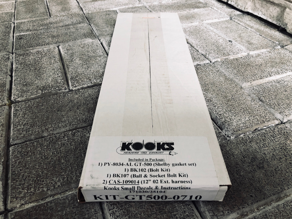 Kooks 1-3/4 in. Long Tube Headers with Catted X-Pipe 2