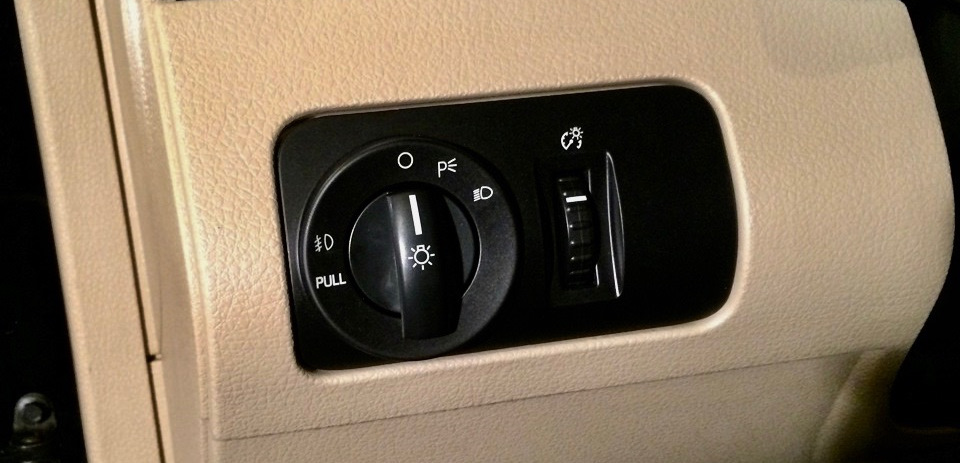 Motorcraft Headlight & Foglight Switch 2