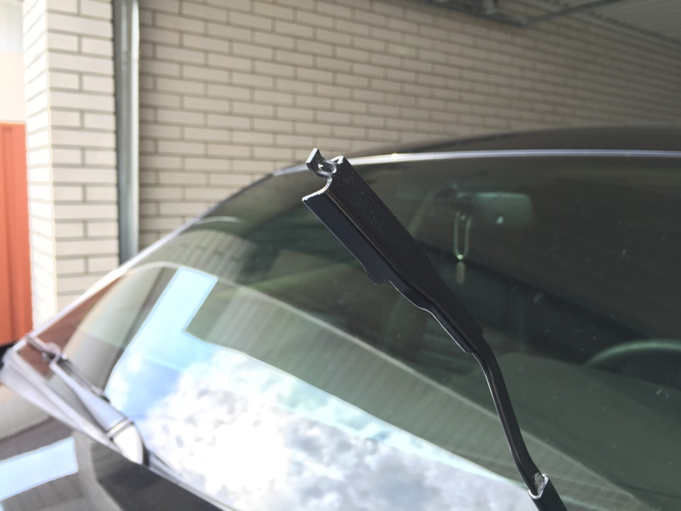 Motorcraft Wiper Blade 2