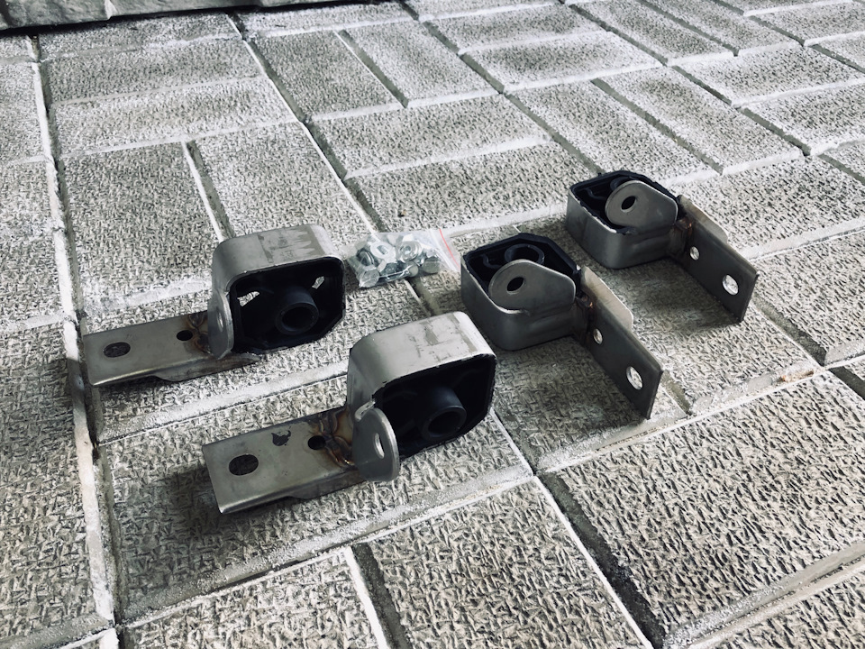 SR Performance Stainless Steel Exhaust Hanger Kit 2