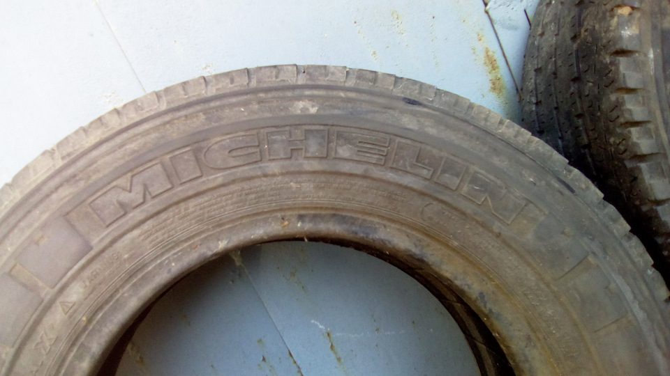 продам дві шини літні r 14 MICHELIN 5