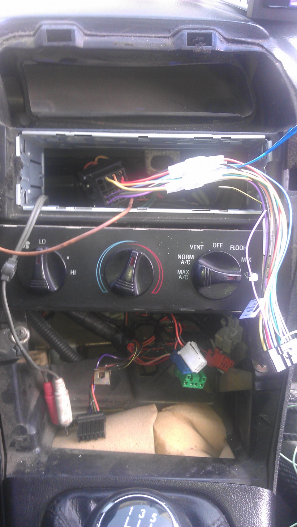 Двох диновий Pioneer AVH-X1500DVD... 1