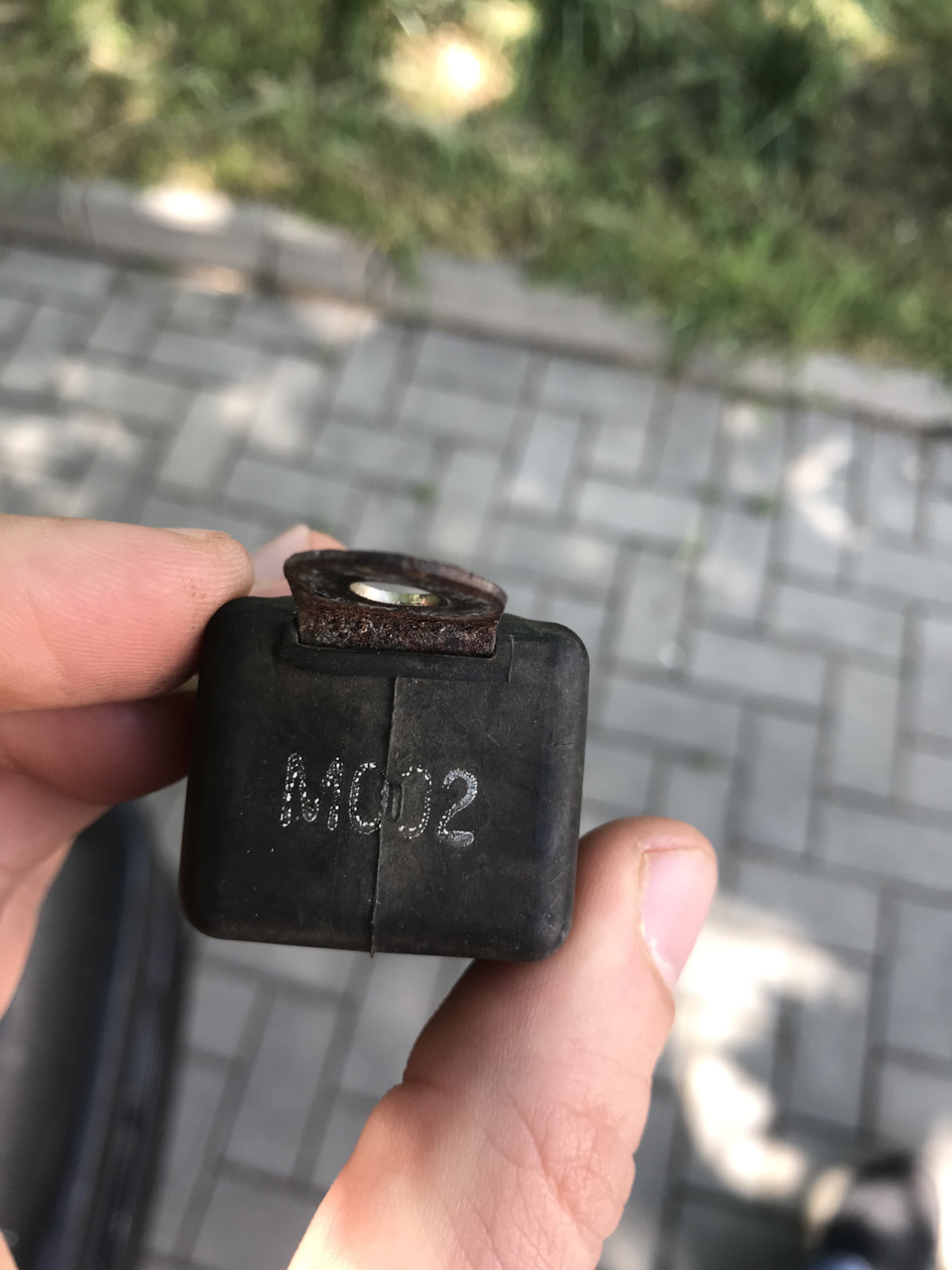 Реле включення муфти кондиціонера 2