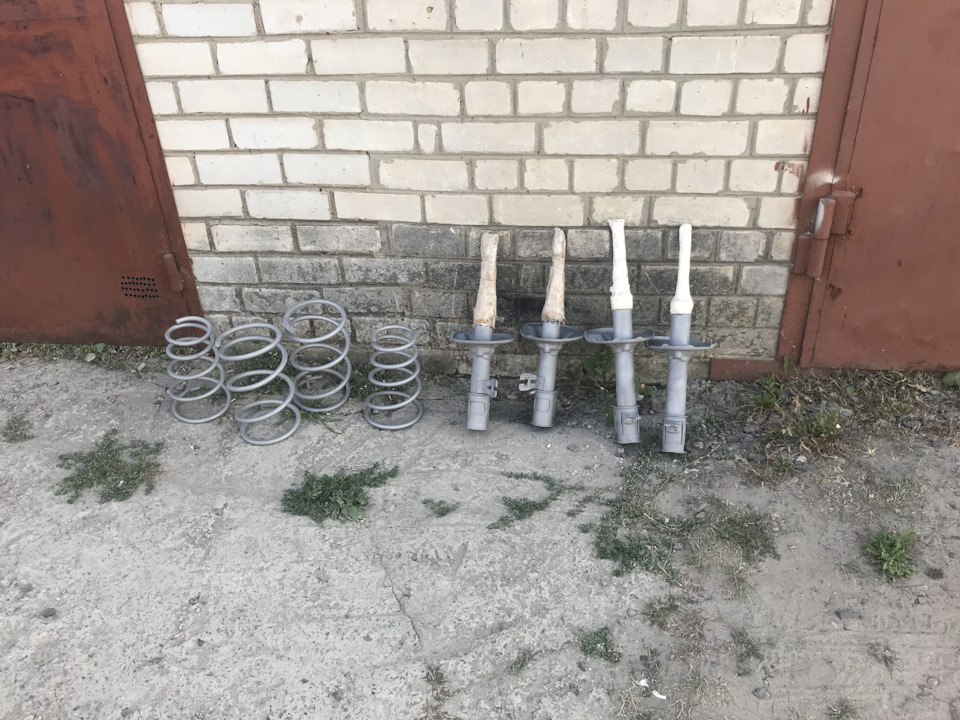Рестовоація та встановлення оригінальних регульованих амортизаторів 1
