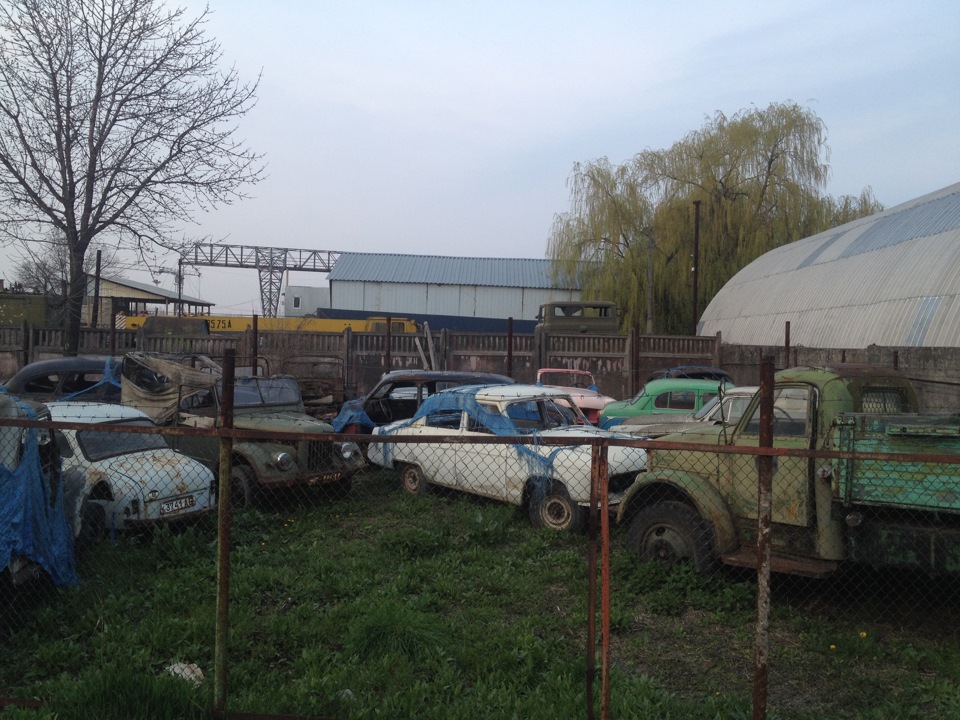 Брелок, чудовий сусід, і Retro-звалище. 4