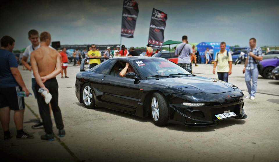 А тим часом Хишник їздив до Полтави на Адреналін Фест ... Ford Probe TUNING 5
